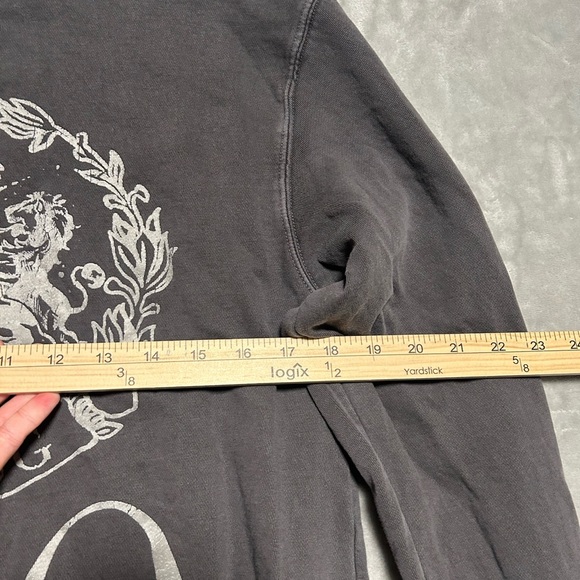 Girl Dangerous Tilly’s Crew Neck Sweatshirt Women’s Small Leo Grey - Picture 5 of 6